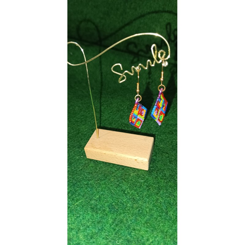 boucles d'oreilles en perles tissées